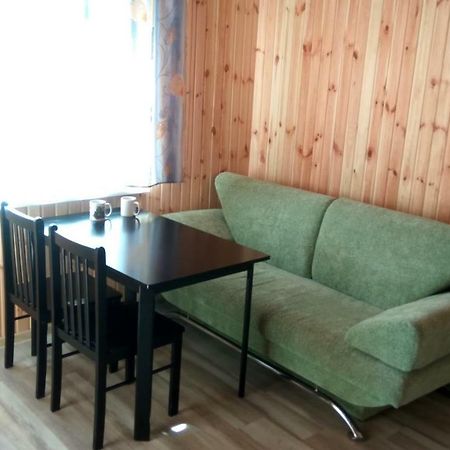 Eco House Hotell Tsjornomorsk Eksteriør bilde