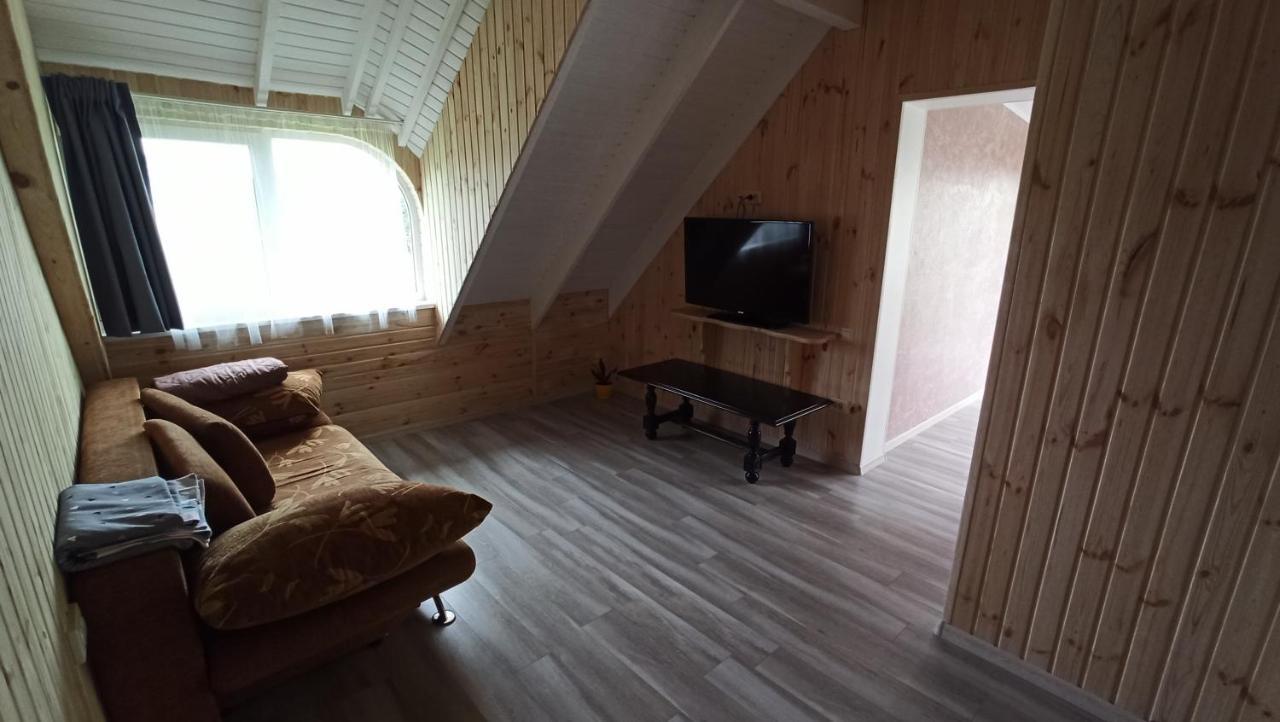 Eco House Hotell Tsjornomorsk Eksteriør bilde