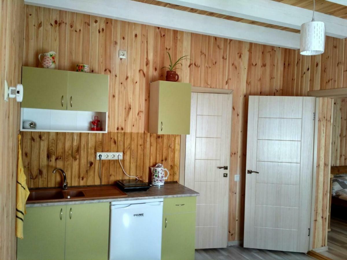 Eco House Hotell Tsjornomorsk Eksteriør bilde