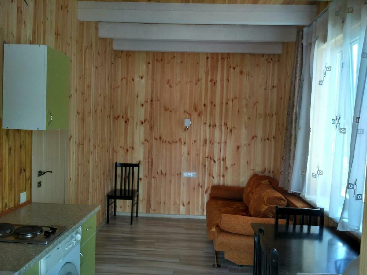 Eco House Hotell Tsjornomorsk Eksteriør bilde